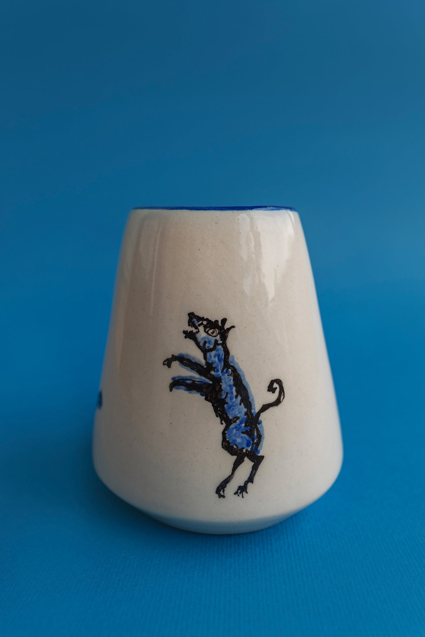 დიდი ლარნაკი "ჩვენი უბნის ძაღლები"