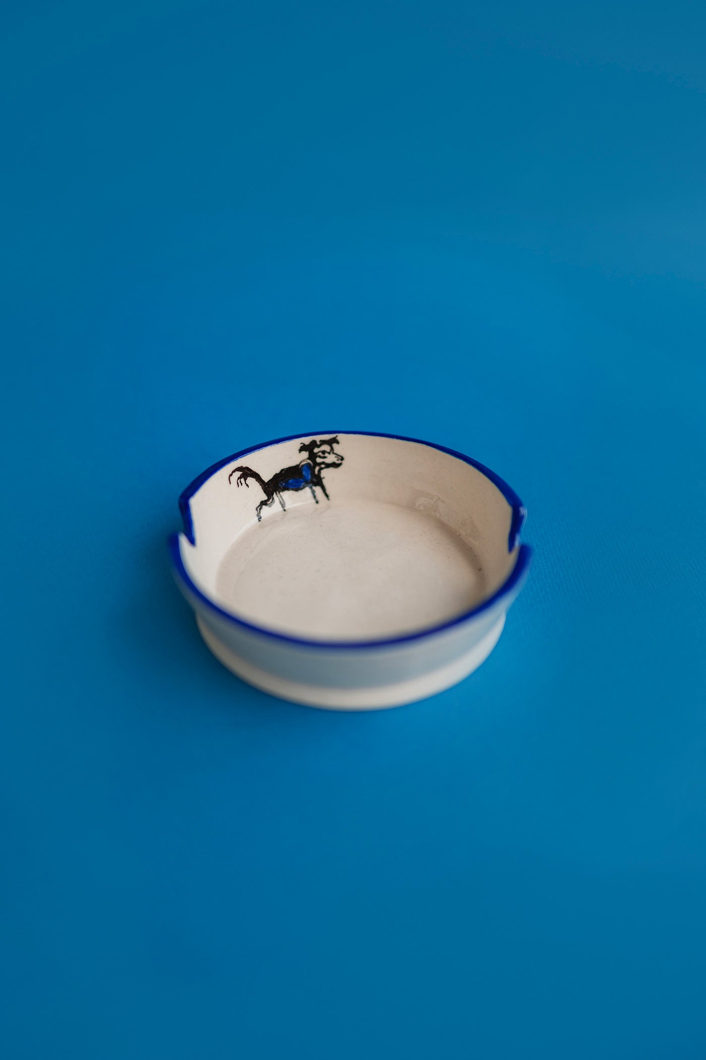 დიდი საფერფლე "ჩვენი უბნის ძაღლები"